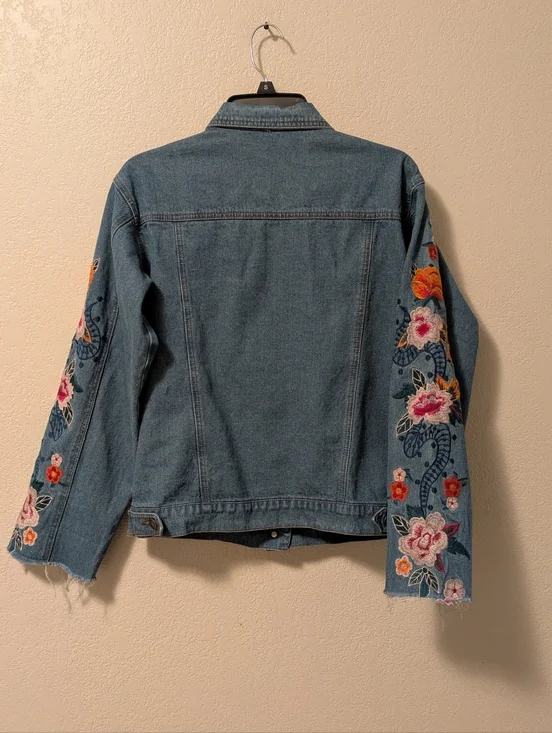 Leibo Embroidered Floral Denim Jacket - Blue - Picture 2 of 9